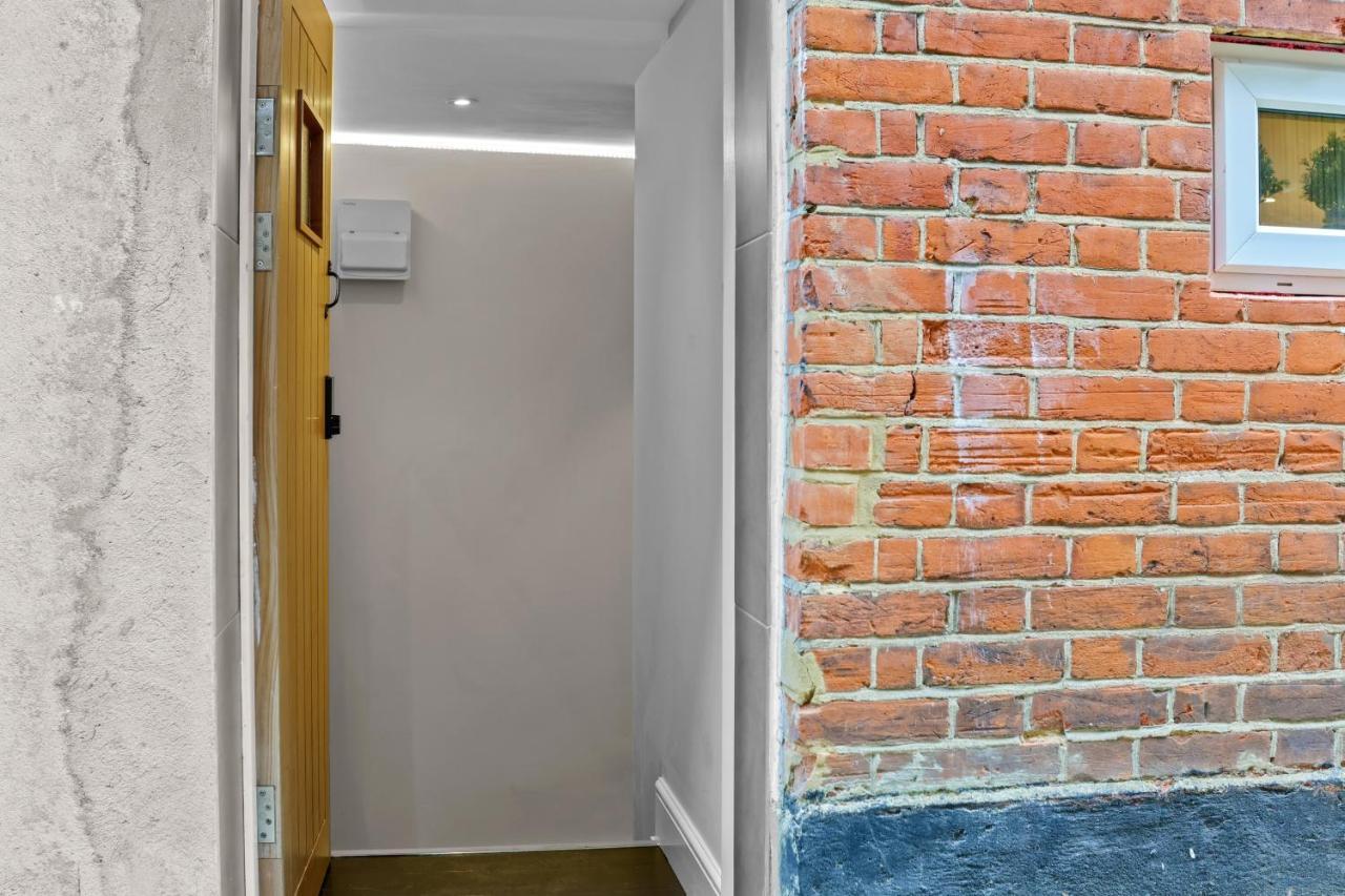 Modern Studio Flat Лондон Екстер'єр фото